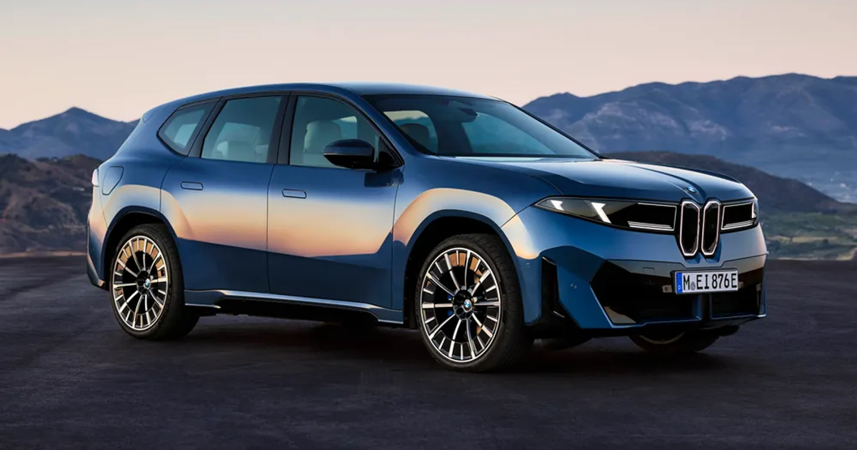 BMW 'AI 충전' 어떻게 작동하나…지능형 충전 플랩·800V 충전 스펙 총정리