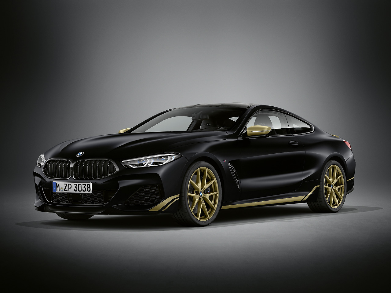빛나는 럭셔리, BMW 8시리즈 골든선더 에디션