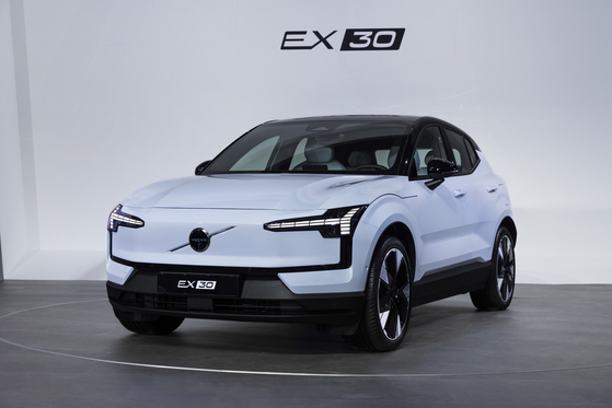SUV 전기차가 4000만원대…볼보, 첨단 장치 탑재한 EX30 공개 | 중앙일보