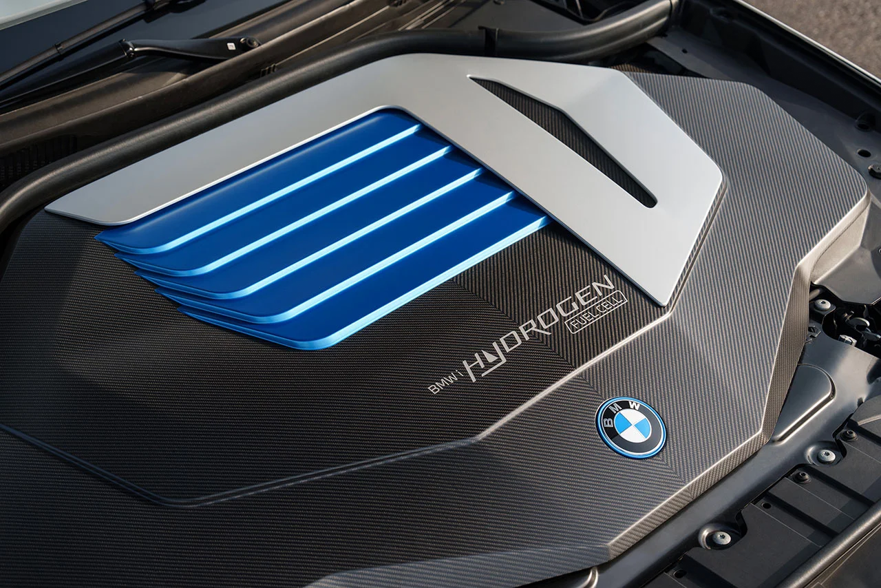 BMW 750km 달리는데, 수소차라고?