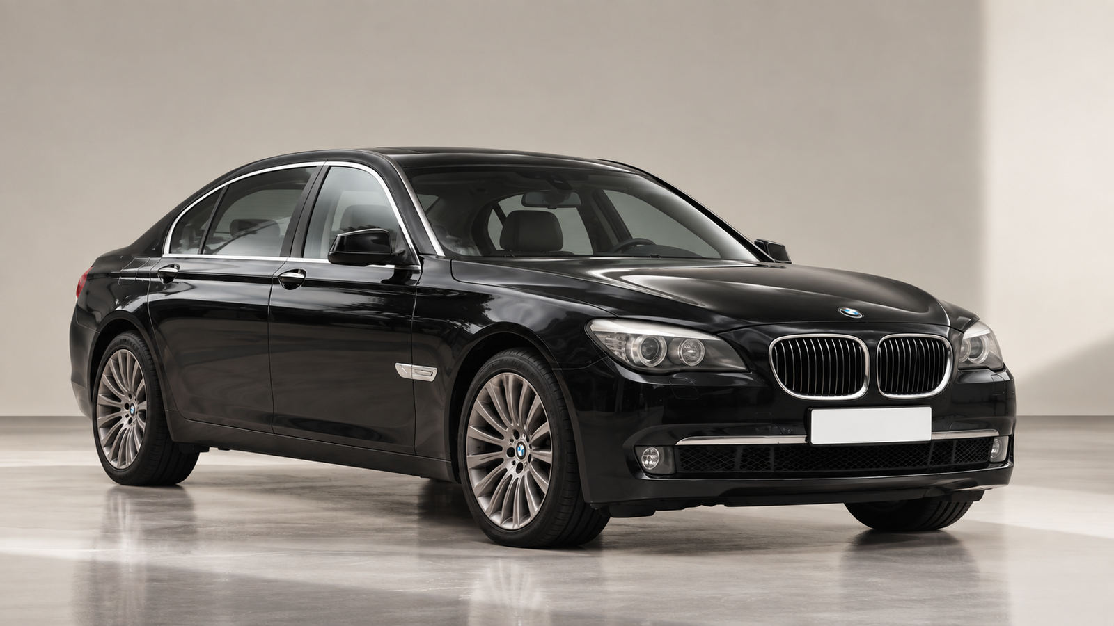 BMW 740Li F02 참고 차량 이미지